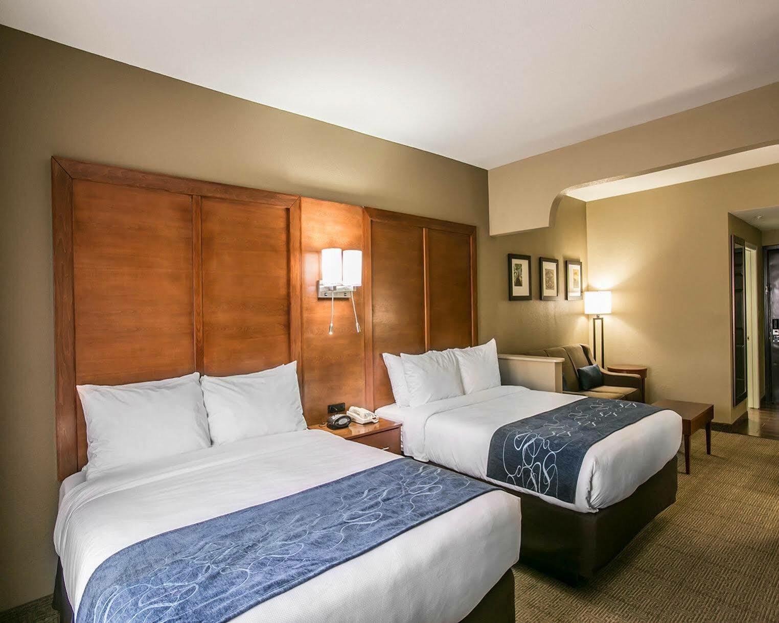 Comfort Suites Austin Nw Lakeline Bagian luar foto